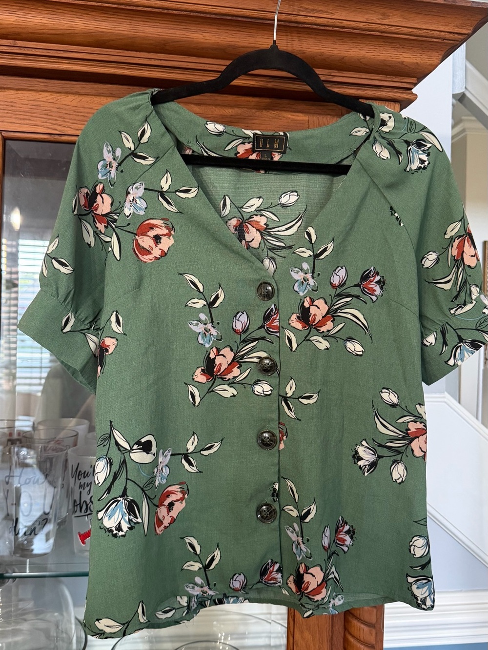 Button-Front Green Floral Blouse with Short Sleeves